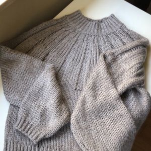 Abercrombie & fitch light tan color sweater top